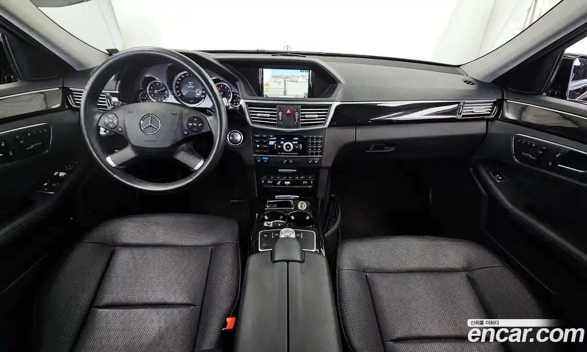 Mercedes-Benz E-Class 2011 3.5 Автомат в Москве № 542647, фото 7