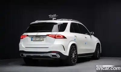 Mercedes-Benz GLE-Class 2023 3.0 Автомат в Москве № 543007, миниатюра 2