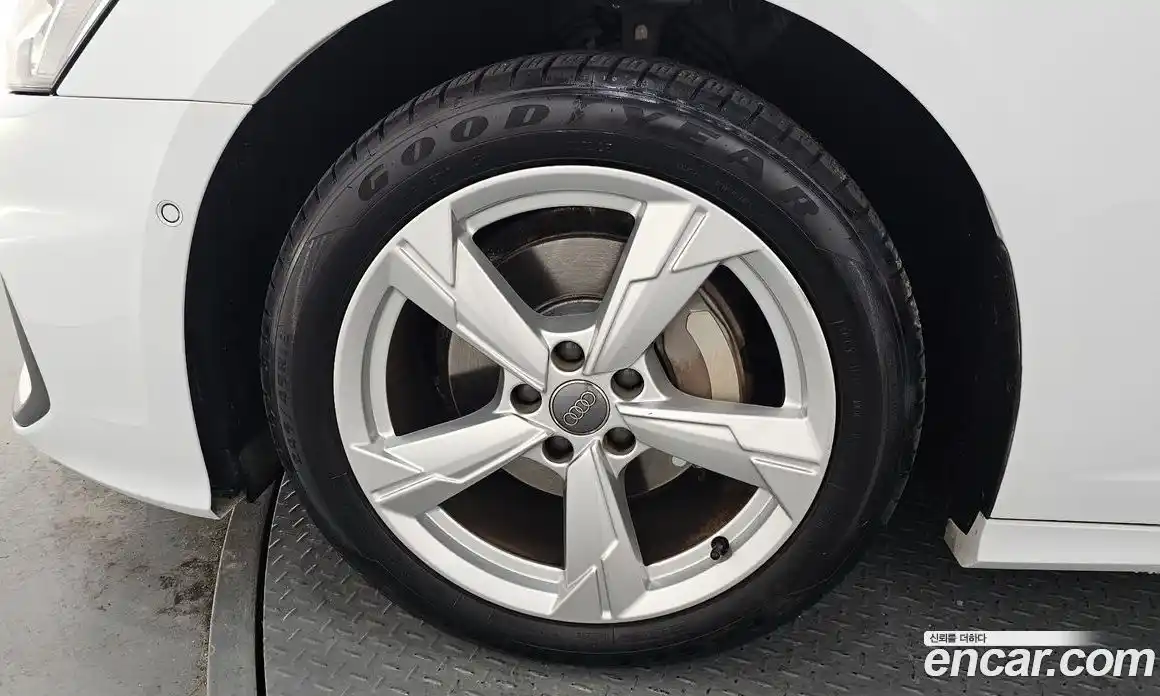 Audi A6 2020 2.0 Автомат в Москве № 544228, фото 5