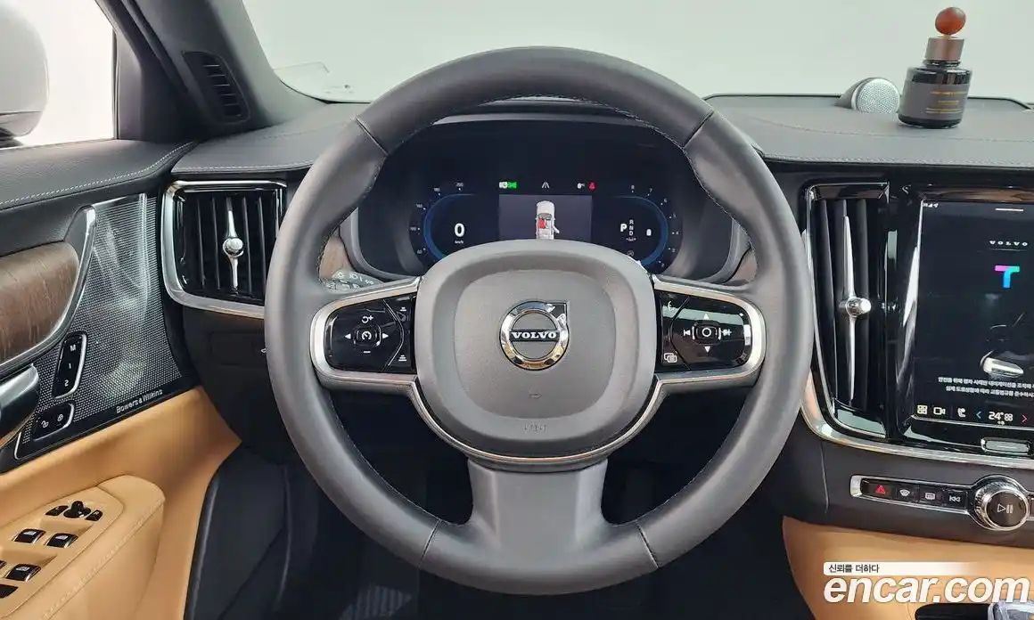 Volvo S90 2024 2.0 Автомат в Москве № 544975, фото 13