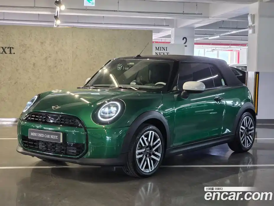 Mini Cooper Convertible 2025 2.0 Автомат в Москве № 546713, фото 1
