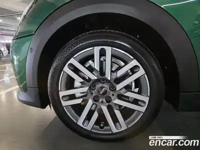 Mini Cooper Convertible 2025 2.0 Автомат в Москве № 546713, миниатюра 5