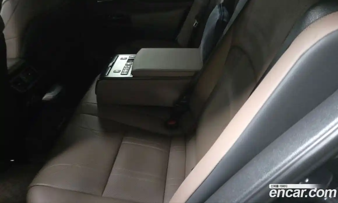 Lexus ES 2022 2.5 Автомат в Москве № 547143, фото 4