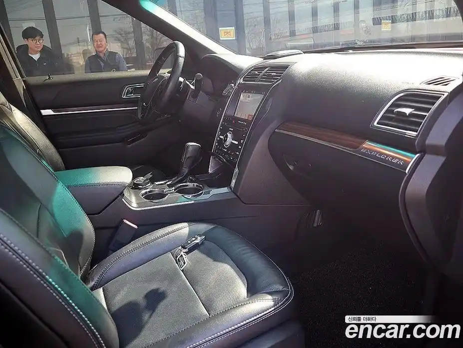 Ford Explorer 2017 2.3 Автомат в Москве № 547534, фото 13