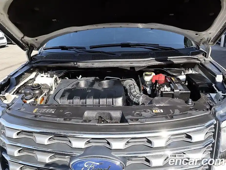 Ford Explorer 2017 2.3 Автомат в Москве № 547534, фото 18