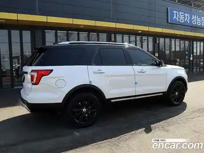 Ford Explorer 2017 2.3 Автомат в Москве № 547534, миниатюра 3