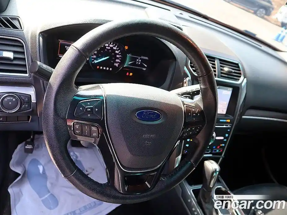 Ford Explorer 2017 2.3 Автомат в Москве № 547534, фото 8