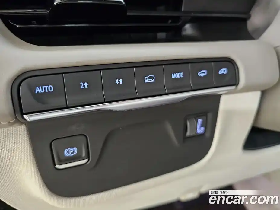 Cadillac Escalade 2023 6.2 Автомат в Москве № 548144, фото 14