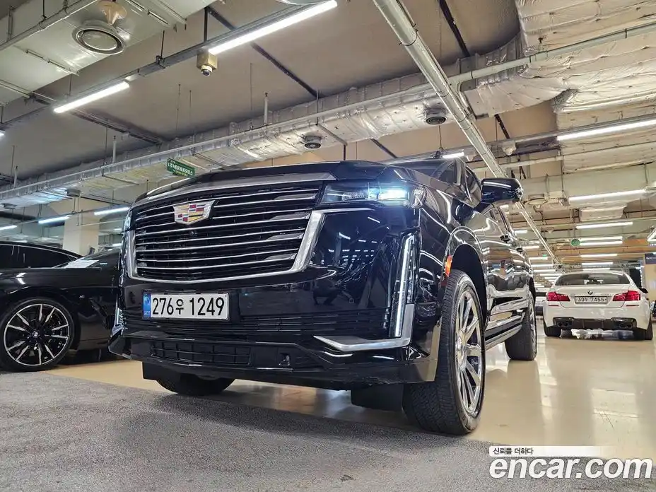 Cadillac Escalade 2023 6.2 Автомат в Москве № 548144, фото 20