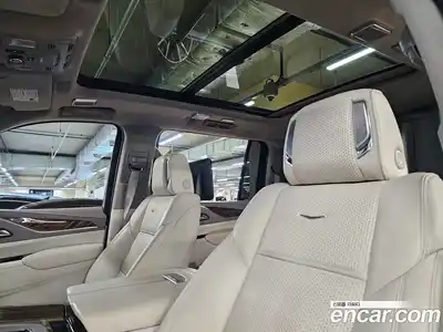 Cadillac Escalade 2023 6.2 Автомат в Москве № 548144, миниатюра 10