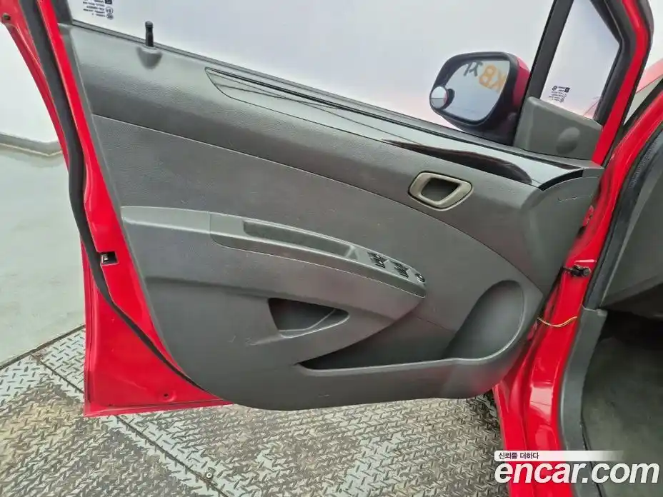 Chevrolet Spark 2012 1.0 Автомат в Москве № 104159, фото 17