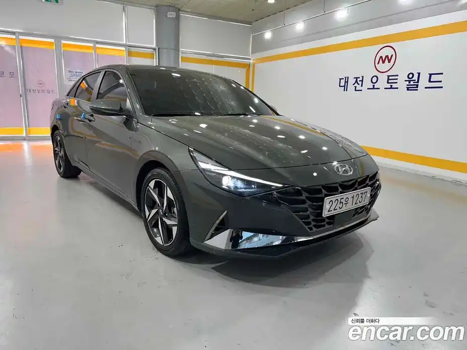 Hyundai Avante 2021 1.6 Автомат в Москве № 110298, фото 7