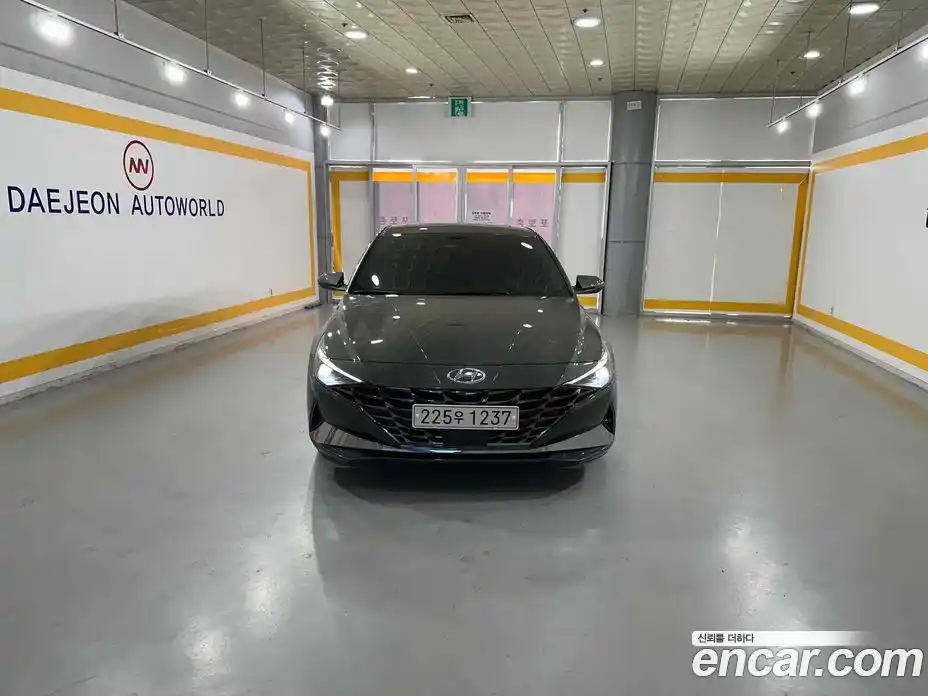 Hyundai Avante 2021 1.6 Автомат в Москве № 110298, фото 8