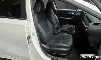 Kia K3 2024 1.6 Автомат в Москве № 115454, миниатюра 2