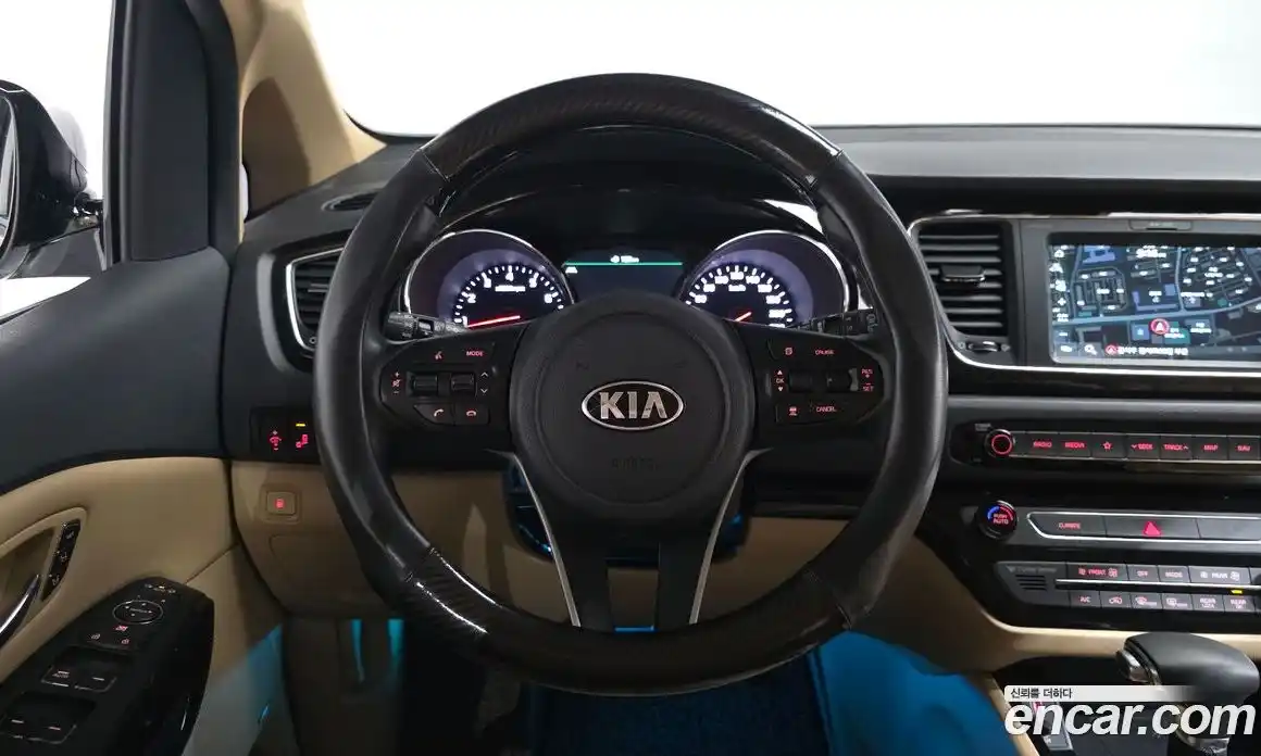 Kia Canival 2019 3.3 Автомат в Москве № 120662, фото 1