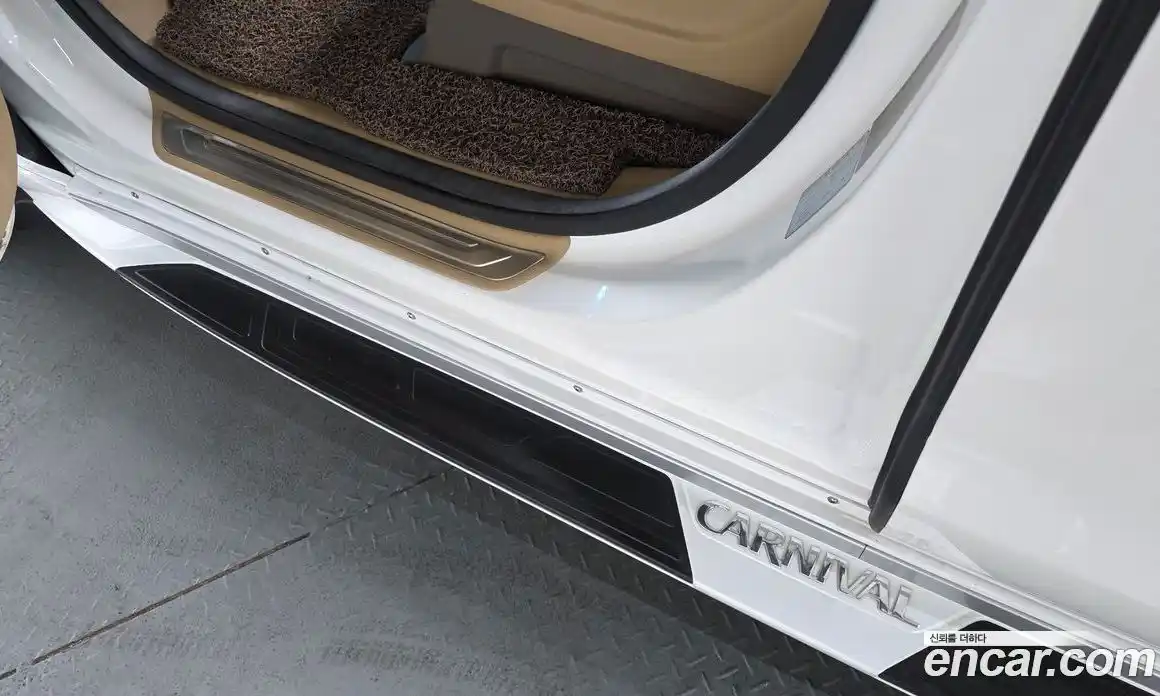 Kia Canival 2019 3.3 Автомат в Москве № 120662, фото 3