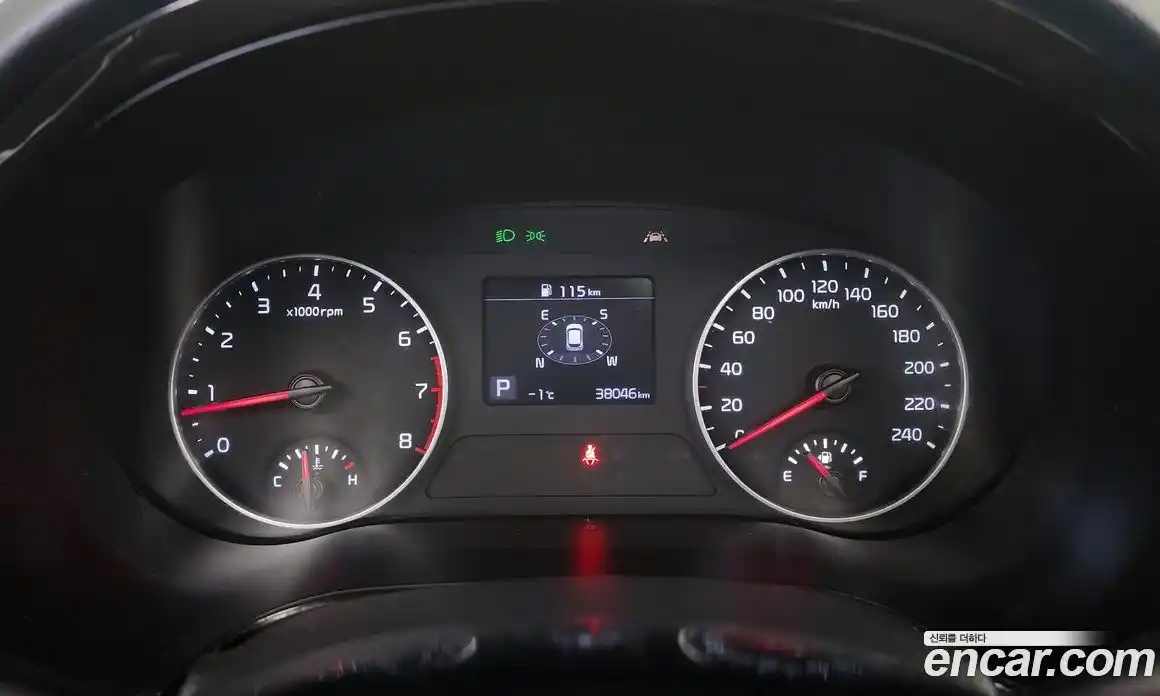 Kia Seltos 2022 1.6 Автомат в Москве № 122144, фото 3