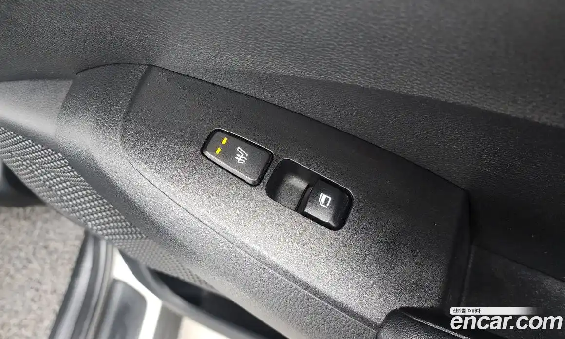 Kia Seltos 2022 1.6 Автомат в Москве № 122144, фото 9