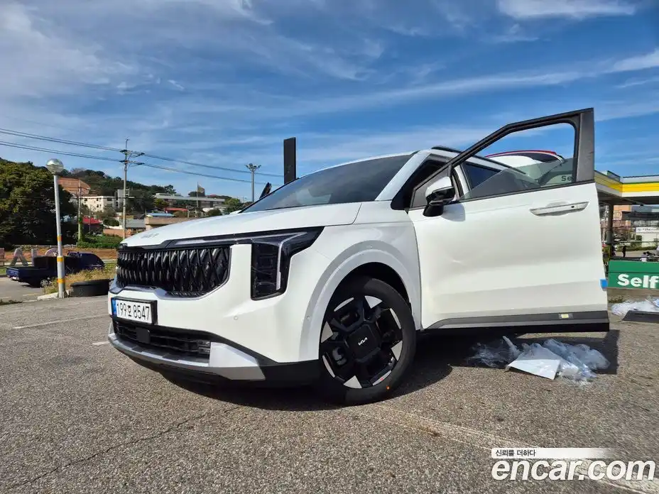 Kia Canival 2026 1.6 Автомат в Москве № 123705, фото 3