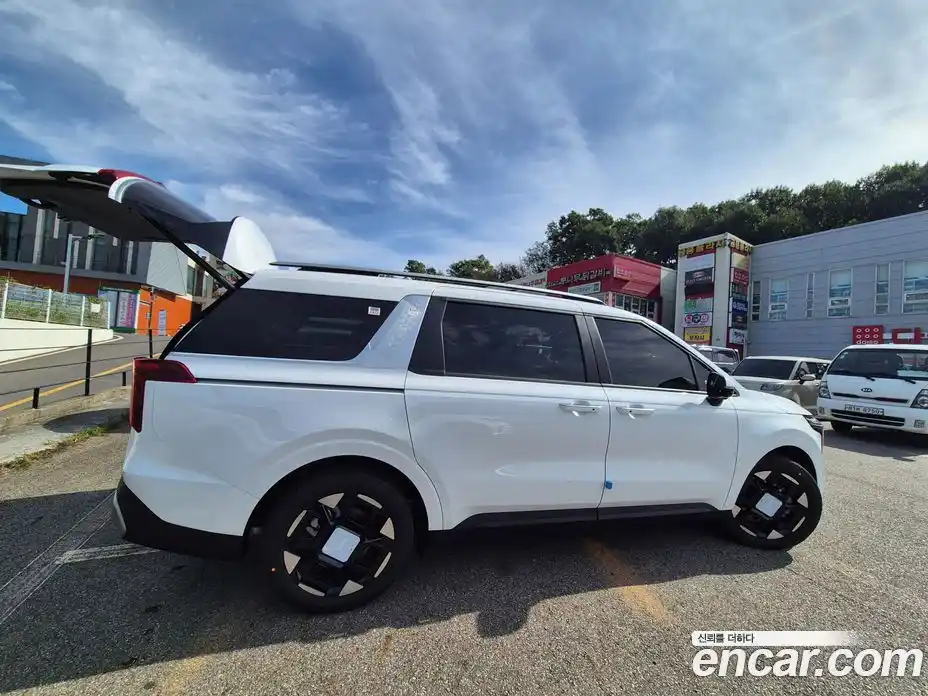 Kia Canival 2026 1.6 Автомат в Москве № 123705, фото 4