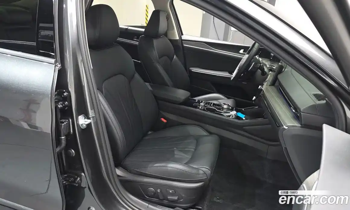 Kia K5 2026 1.6 Автомат в Москве № 128095, фото 9