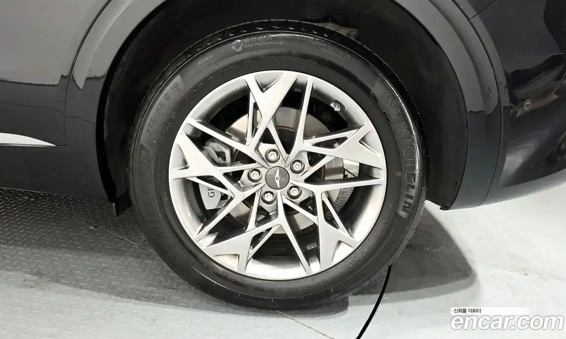 Genesis GV70 2023 2.5 Автомат в Москве № 12931, фото 5