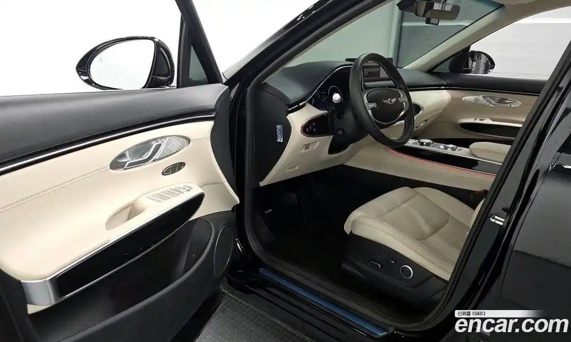 Genesis GV70 2023 2.5 Автомат в Москве № 12931, фото 10