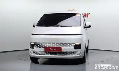 Hyundai Staria, 2025