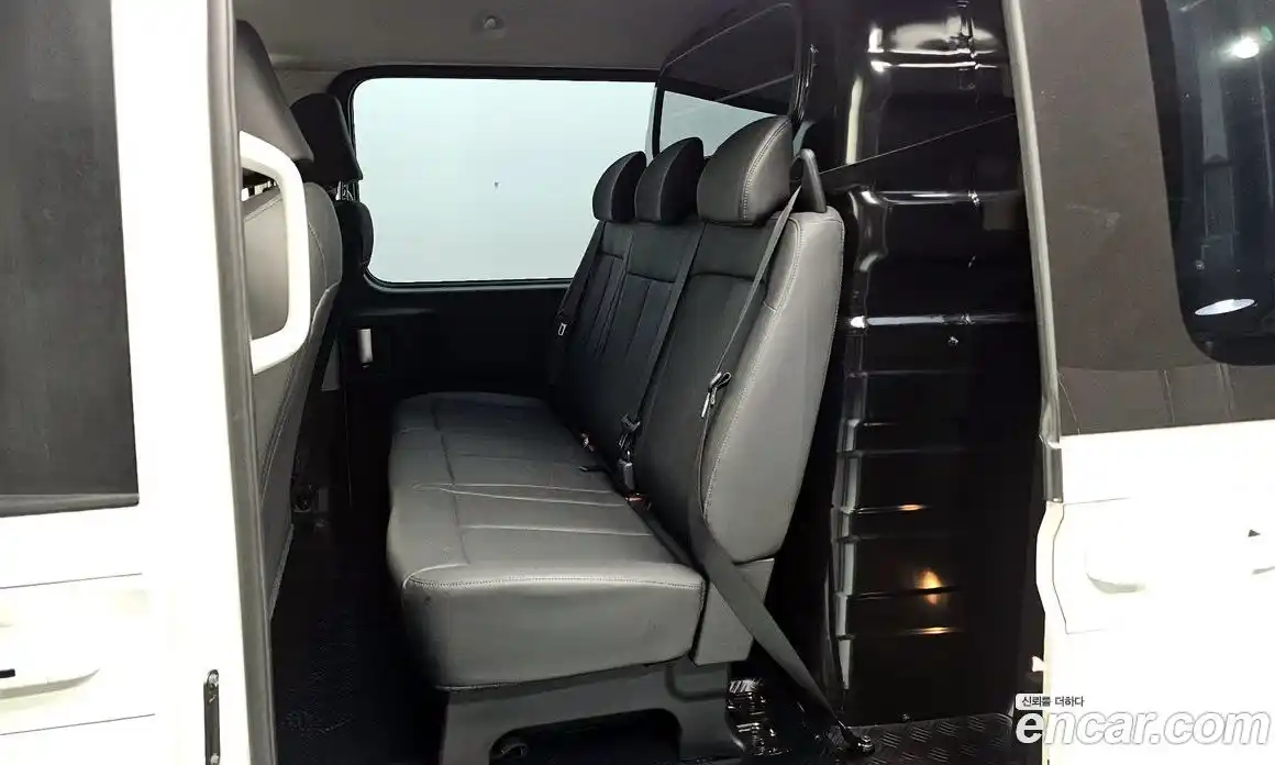 Hyundai Staria 2025 3.5 Автомат в Москве № 130315, фото 12