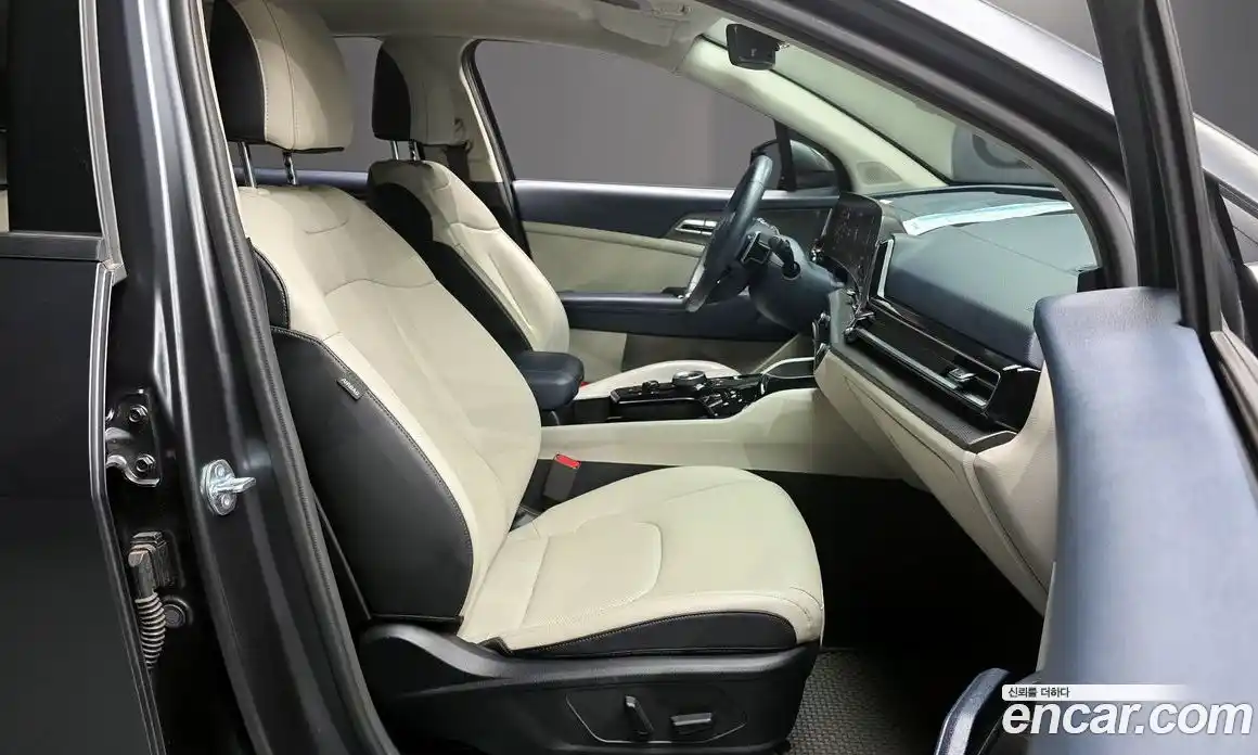 Kia Sportage 2023 1.6 Автомат в Москве № 133033, фото 13