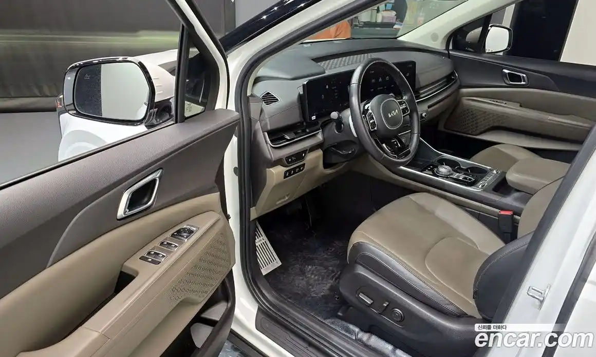 Kia Canival 2024 1.6 Автомат в Москве № 133880, фото 10