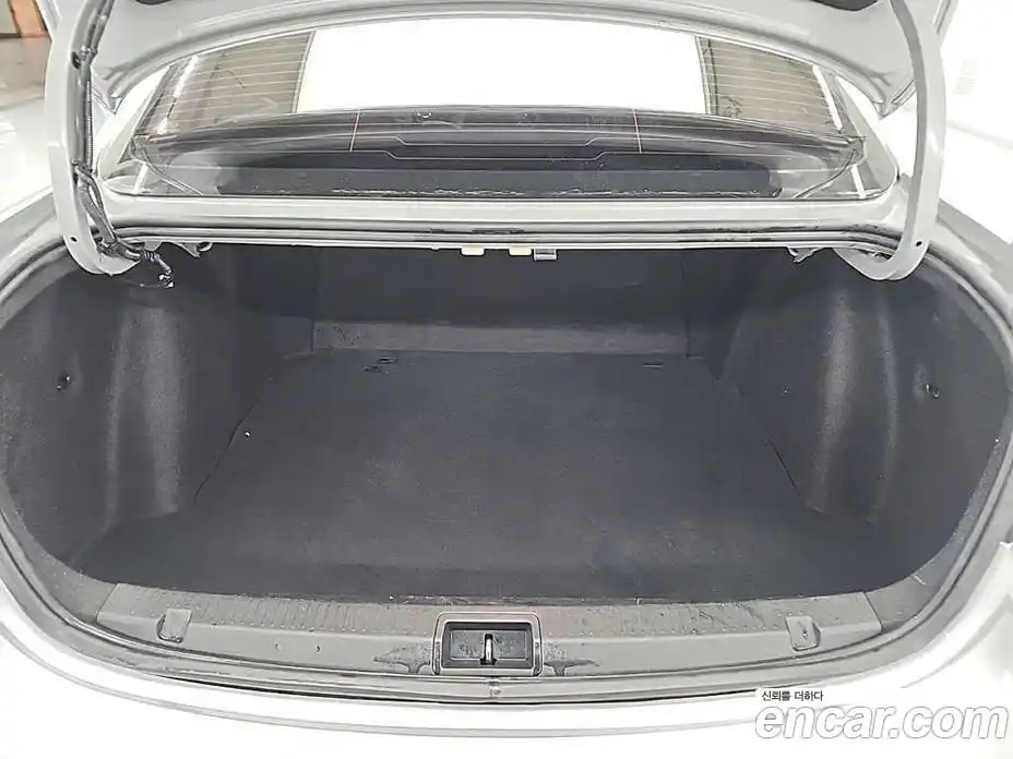 Renault SM3 2010 1.6 Вариатор в Москве № 141126, фото 17