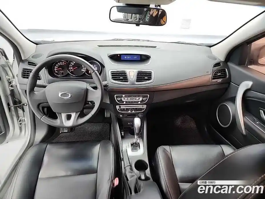 Renault SM3 2010 1.6 Вариатор в Москве № 141126, фото 7