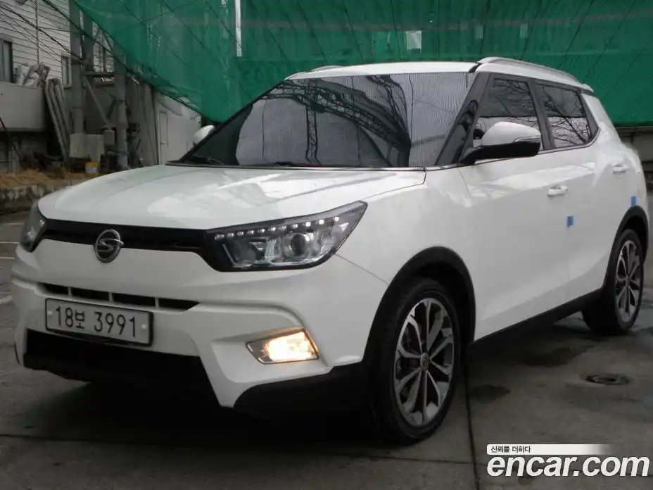 SsangYong TIBOLI 2017 1.6 Автомат в Москве № 147439, фото 1