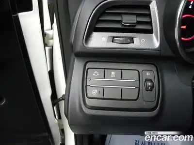 SsangYong TIBOLI 2017 1.6 Автомат в Москве № 147439, миниатюра 11