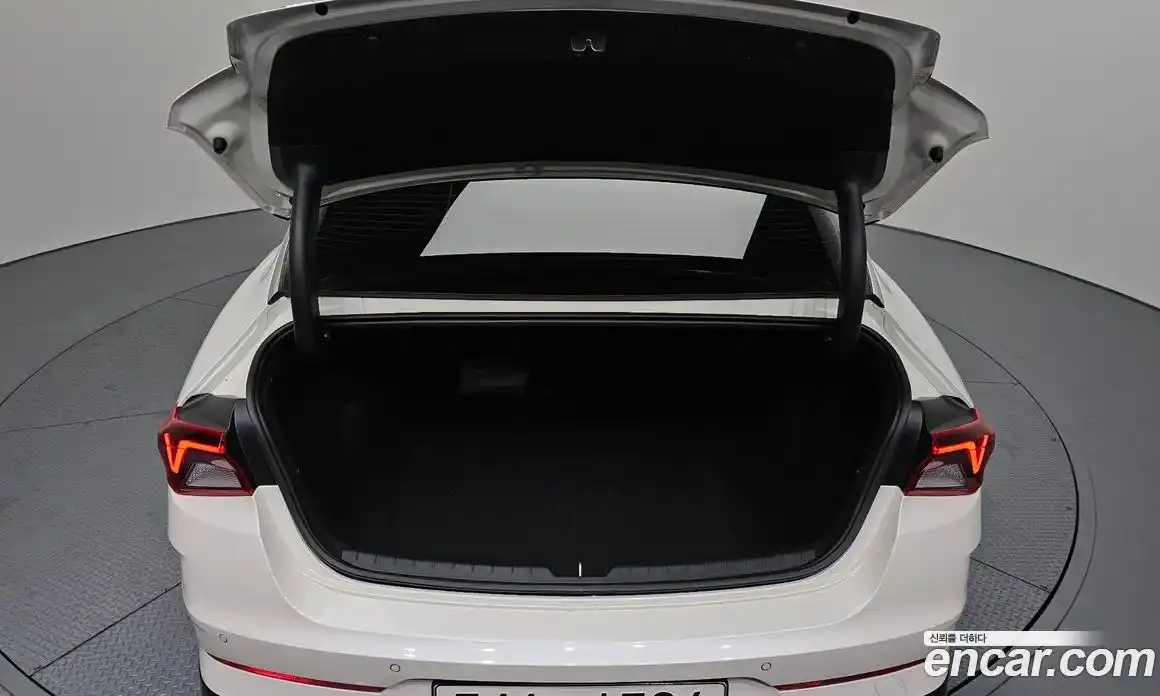 Kia K5 2020 2.0 Автомат в Москве № 16154, фото 20