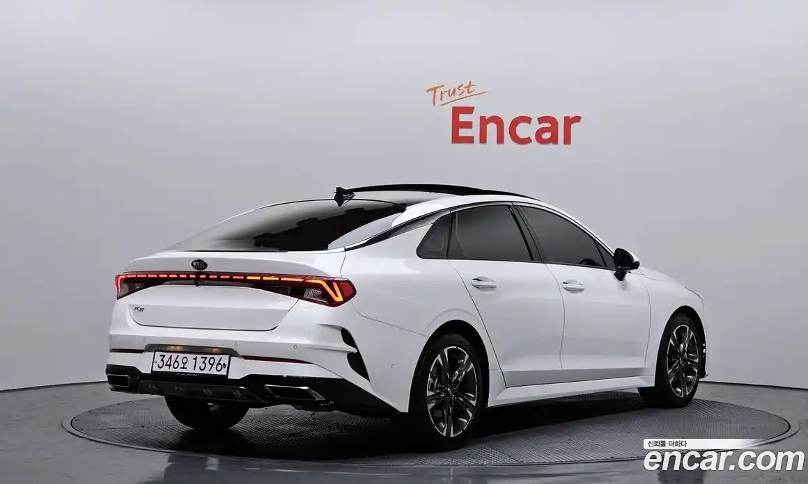 Kia K5 2020 2.0 Автомат в Москве № 16154, фото 2