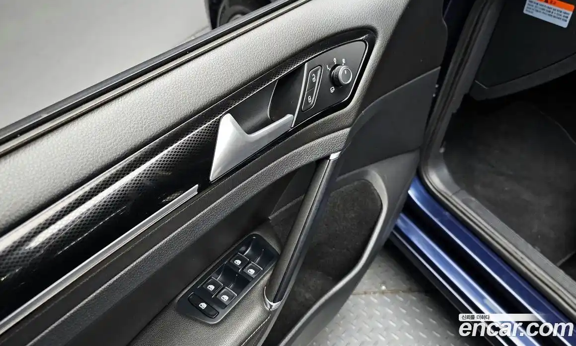 Volkswagen Golf 2016 2.0 Автомат в Москве № 161701, фото 17