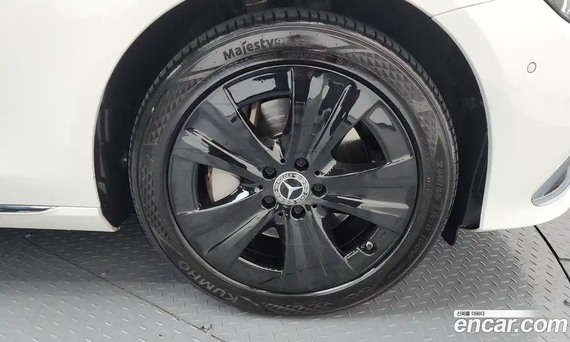 Mercedes-Benz E-Class 2021 2.0 Автомат в Москве № 161979, фото 14