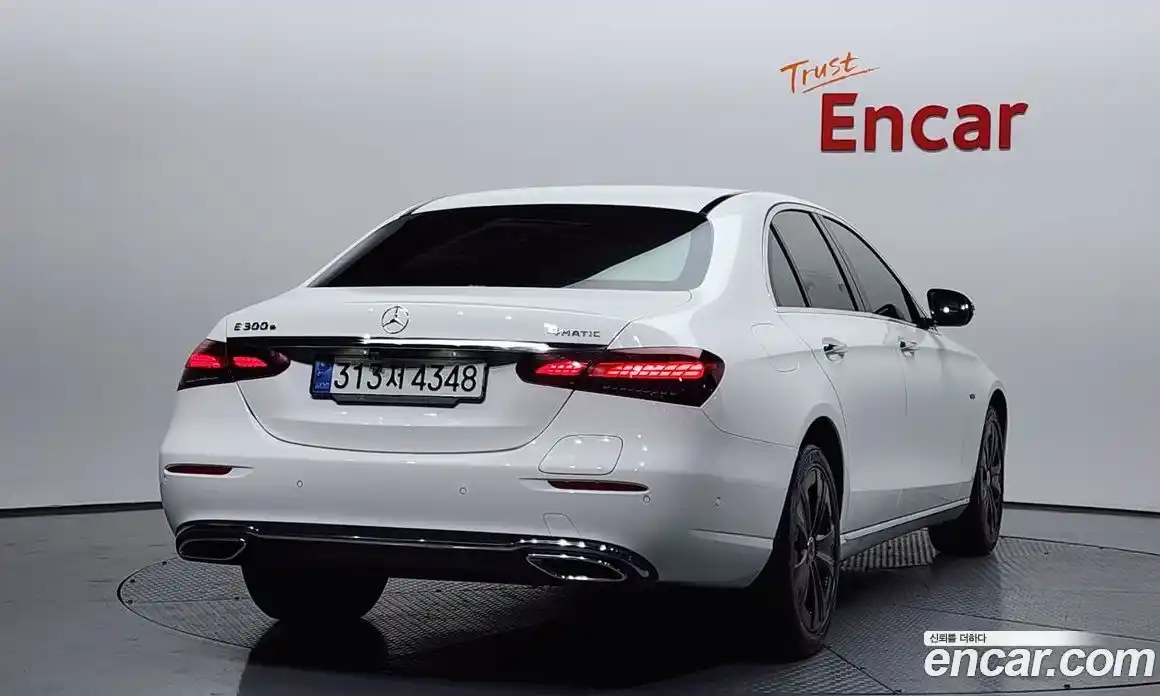 Mercedes-Benz E-Class 2021 2.0 Автомат в Москве № 161979, фото 15