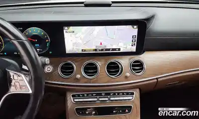 Mercedes-Benz E-Class 2021 2.0 Автомат в Москве № 161979, миниатюра 5