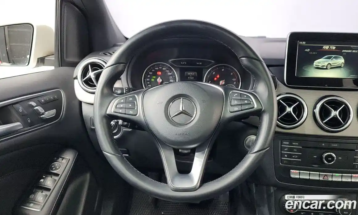 Mercedes-Benz B-Class 2016 2.1 Автомат в Москве № 161998, фото 1