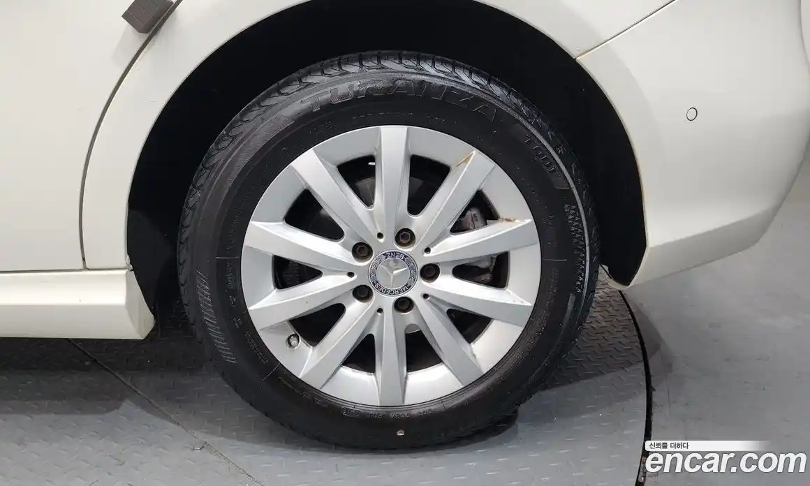 Mercedes-Benz B-Class 2016 2.1 Автомат в Москве № 161998, фото 13