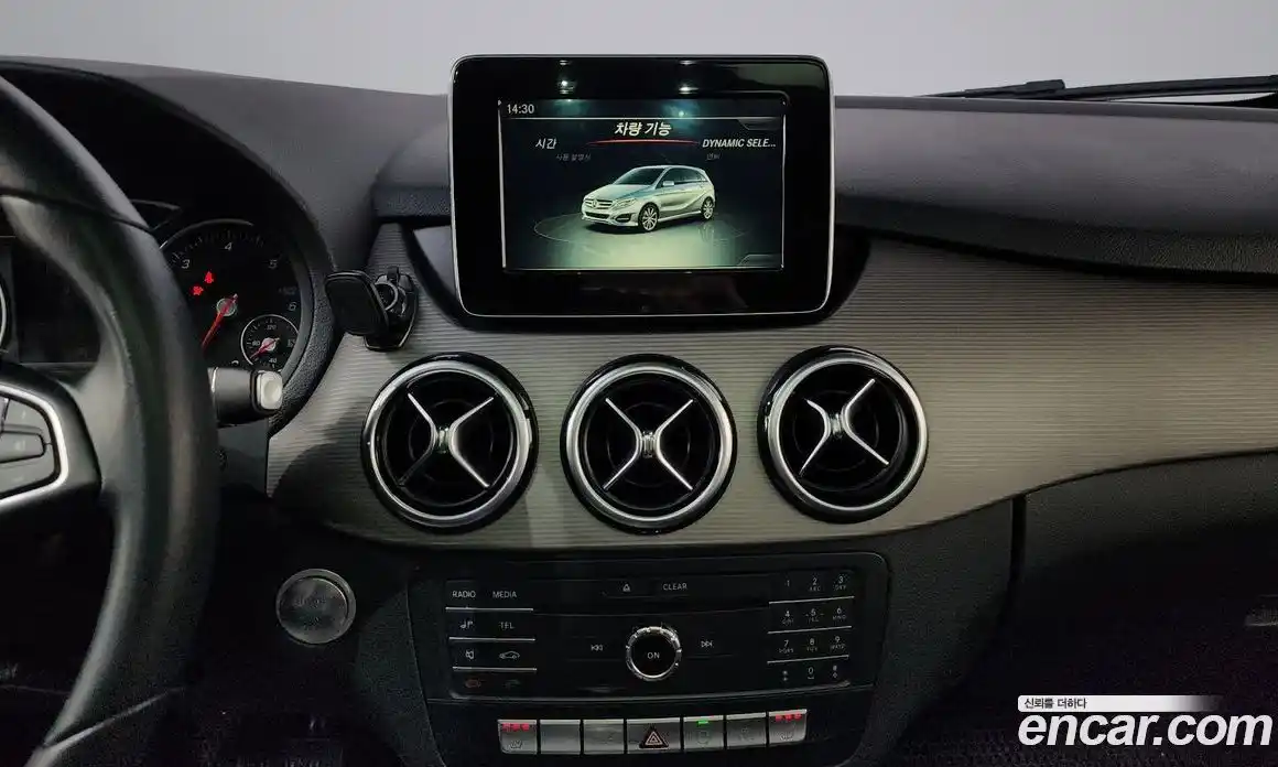 Mercedes-Benz B-Class 2016 2.1 Автомат в Москве № 161998, фото 17