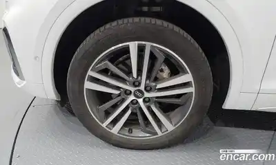 Audi Q5 2023 2.0 Автомат в Москве № 163024, миниатюра 5