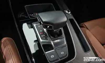 Audi Q5 2023 2.0 Автомат в Москве № 163024, миниатюра 9