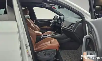 Audi Q5 2023 2.0 Автомат в Москве № 163024, миниатюра 10