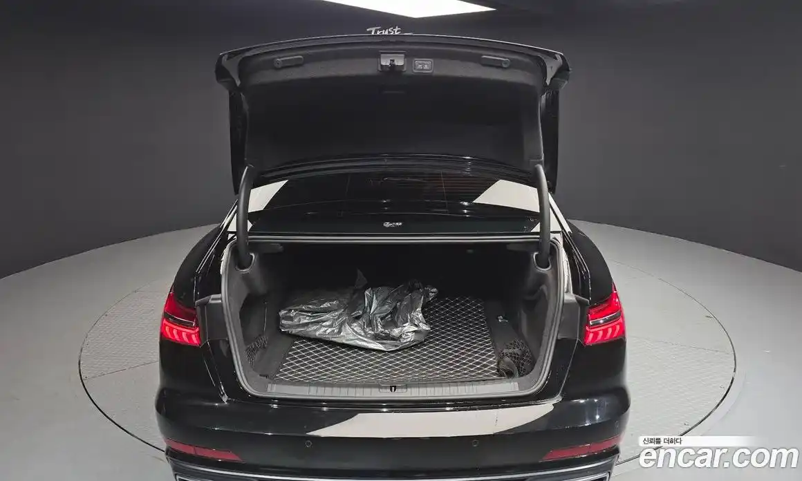 Audi A6 2023 2.0 Автомат в Москве № 163043, фото 2