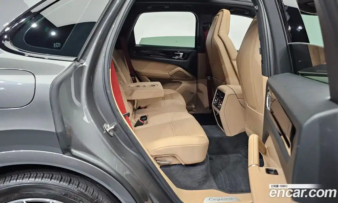 Porsche Cayenne 2021 3.0 Автомат в Москве № 165346, фото 12