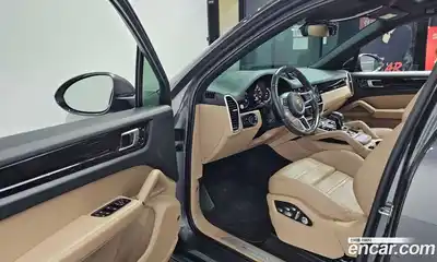 Porsche Cayenne 2021 3.0 Автомат в Москве № 165346, миниатюра 10